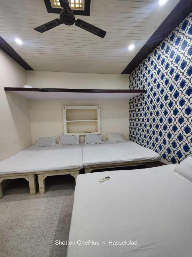 Sitaram P Guest house *