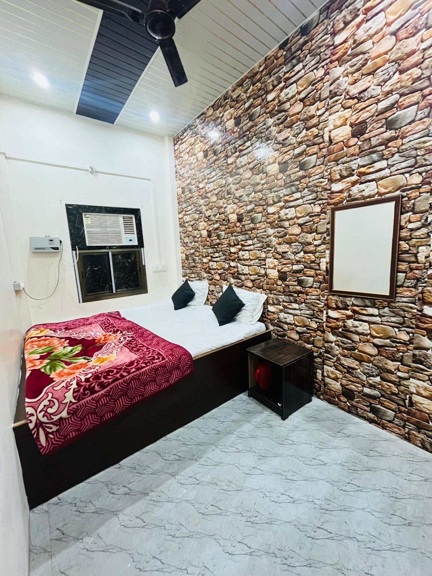 Guest house Sitaram P